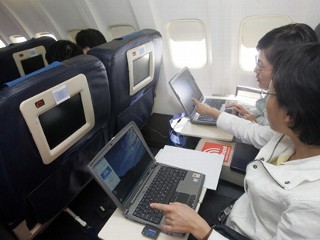 uçakta internet kıyaktır