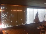 İnteraktif LED ışıklarıyla süslü duvar Dobpler, geceleri gölgeyi ışığa dönüştürüyor