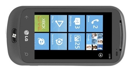 Karşınızda Windows Phone 7